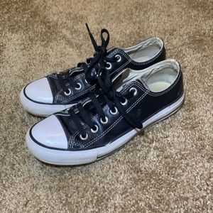 Classic Converse, Women's Size 7 (Black & White)